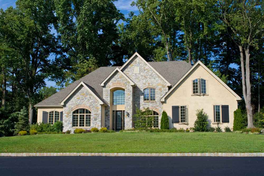 How Much Value Does Asphalt Shingles Add to Home in Jonesboro?